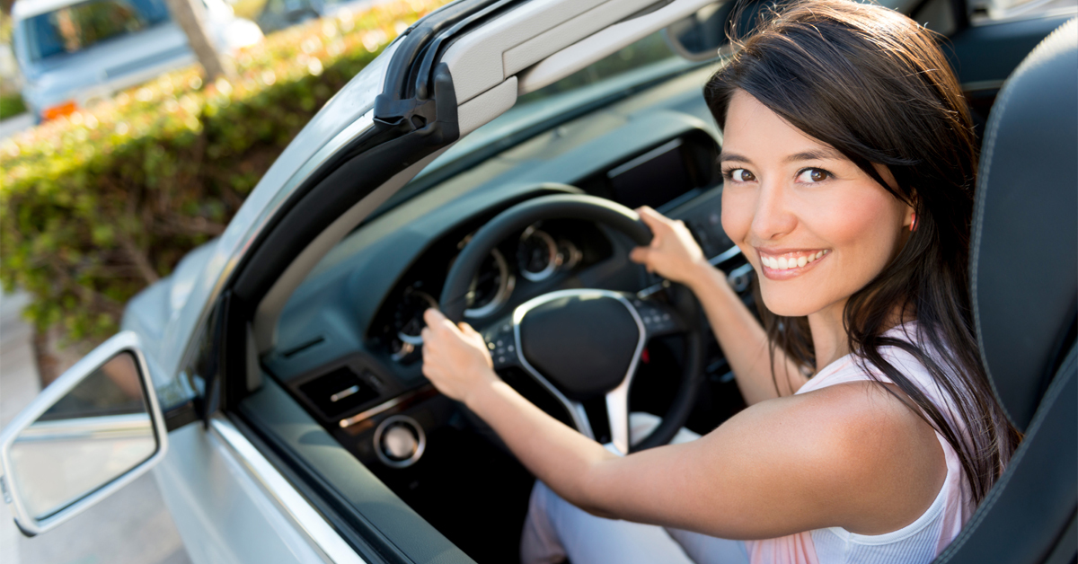 woman-with-car-insurance-in-Rockford-il